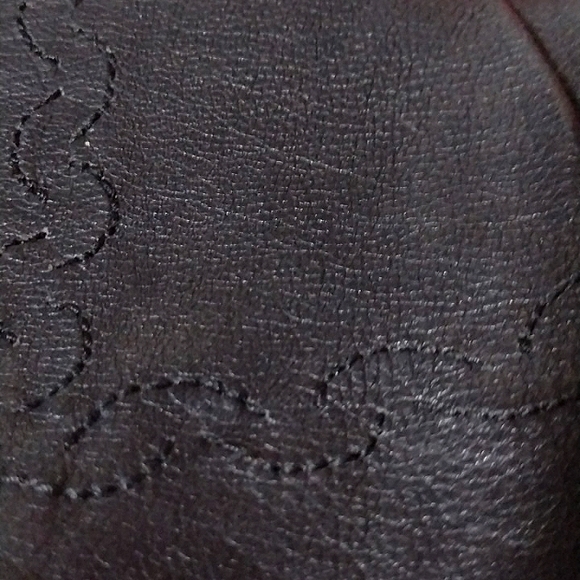 French Lambskin Leather Beautifully Embroidered Scalloped Edged Opera Gloves - Picture 2 of 6